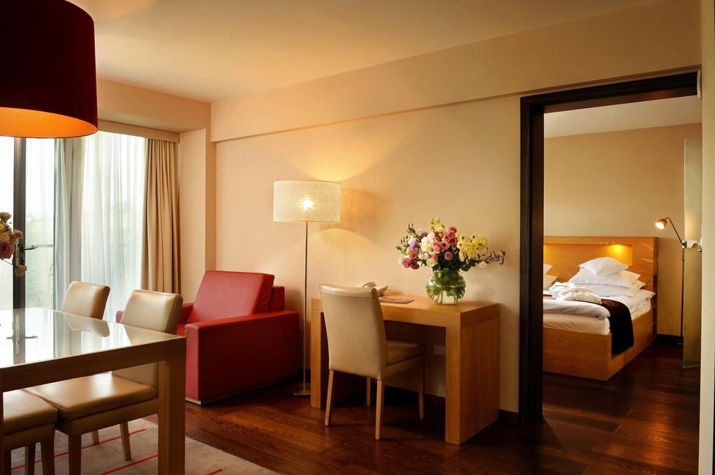 Hotel Bukovina Буковина-Татшаньска Экстерьер фото
